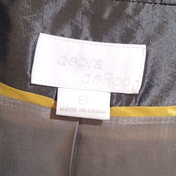 Two Piece Debra Deroo Women's Size Small Gray Suit, Metallic Jacket and Pants - Picture 6 of 12